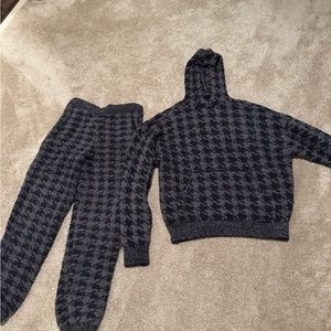 SKIMS unisex cozy loungewear set!